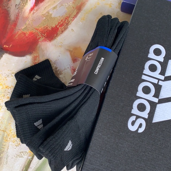 ADIDAS MEN’S CUSHIONED 6 pair QUARTER SOCKS - Picture 11 of 16